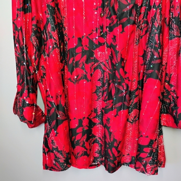 Cocomo Top Womens Plus 2X Red Black Floral Sequin Pintuck Goth Dark Feminine - Picture 2 of 10